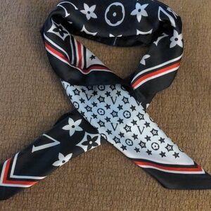 Black and White Designer Patterned Silk Scarf